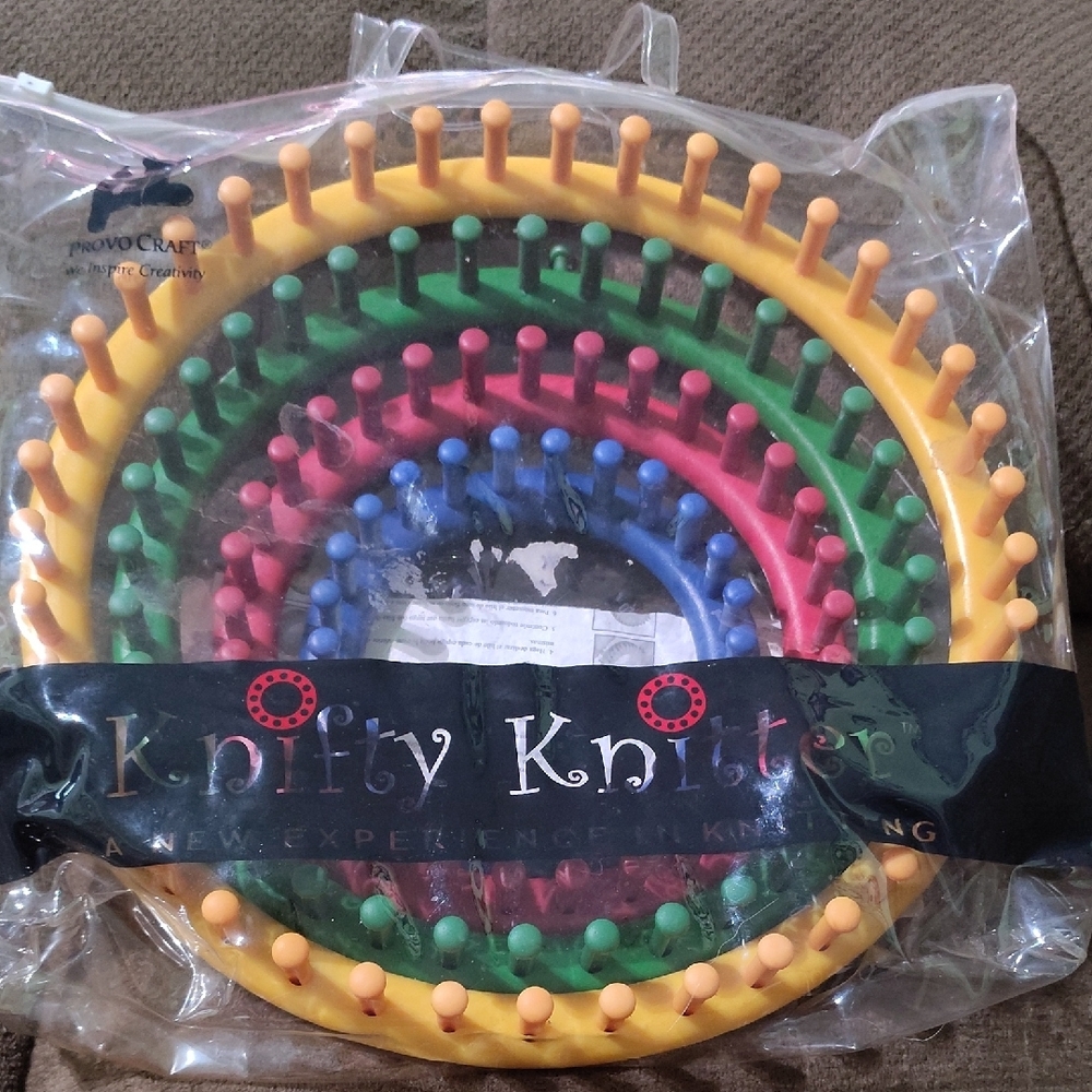 Knitting Loom Set - Multicolor - Picture 2 of 3